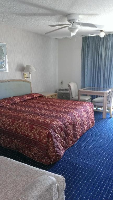 يوما Royal Motor Inn الغرفة الصورة